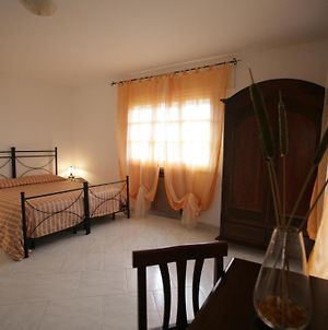 Bed And Breakfast Casagalez Santa Domenica  Room photo