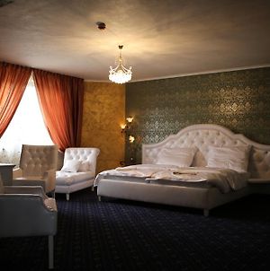 Hotel Kotva Μπρατισλάβα Room photo