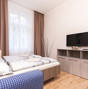 Manesova Astra Apartment Πράγα Room photo