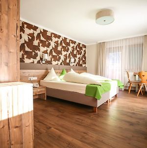 Hotel Landhaus Carla Mayrhofen Room photo