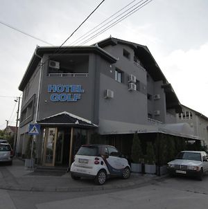 Hotel Golf Κρούσεβατς Exterior photo