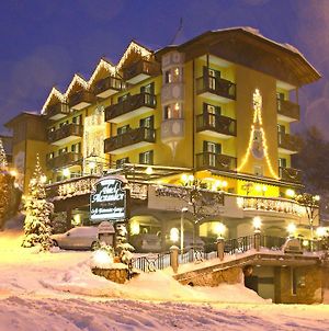 Alexander Hotel Alpine Wellness Dolomites Molveno Exterior photo