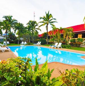 The Golddiggers Resort Thalang Exterior photo