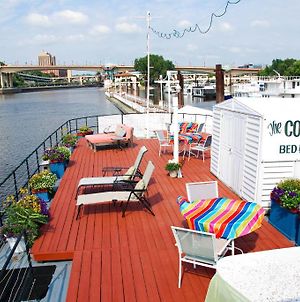 The Covington Houseboat Bed and Breakfast Saint Paul Exterior photo