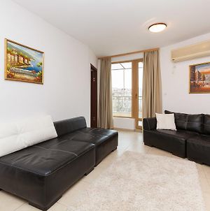 Apartment Lermontov Μπουργκάς Room photo
