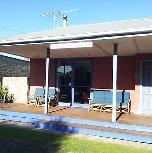 Anglesea Backpackers Hostel Exterior photo
