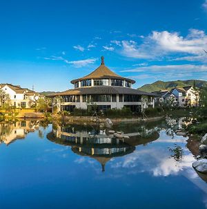 Anji Spring Alpha Resort Huzhou Exterior photo
