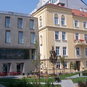 Centrum Salvator Μπρατισλάβα Exterior photo
