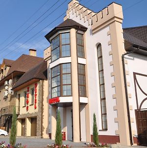 Felisa Hotel Κχαρκίβ Exterior photo