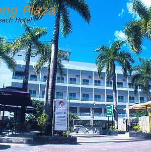 Cenang Plaza Beach Hotel Λανγκάουι Exterior photo