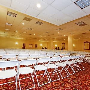 Quality Inn And Suites Conference Center Ρίτσμοντ Facilities photo