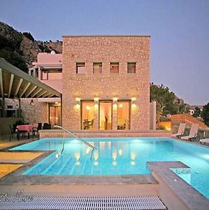 Villa Costamare - Enjoy Lazy Days On The Private Pool-Jacuzzi Πεύκος Room photo