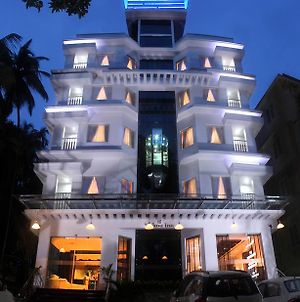 Hotel Vishnu Inn Guruvāyūr Exterior photo