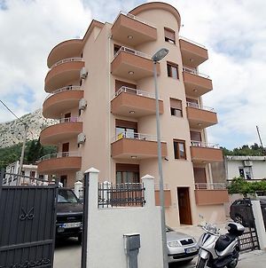 Apartments Md Lux Sutomore Exterior photo