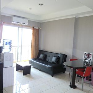 Dina Property At City Home Moi Apartment Τζακάρτα Room photo