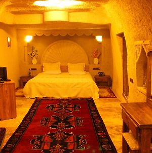 Dilek Tepesi Cave Hotel Ayvali Room photo