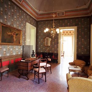 Palazzo Leuzzi B&B Galatone Room photo