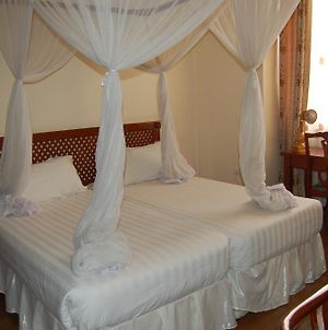 Arusha Tourist Inn Room photo