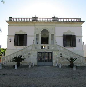 Villa Li Putti Luxury B&B Galatone Exterior photo