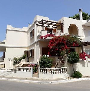 Ξενοδοχείο Αλεξάντρα Kalamaki Exterior photo