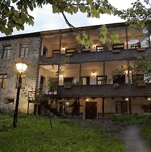 Villa Mestia Hotel Exterior photo