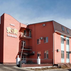 Boyard Hotel Ussuriysk Exterior photo