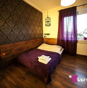 Very Berry Hostel - Old Town, Parking, Lift, Reception 24H Πόζναν Exterior photo