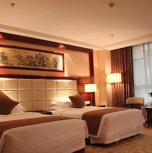 Rongmin International Hotel Σιάν Room photo