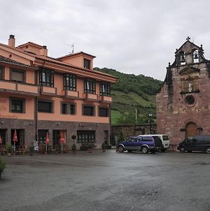 Hotel Restaurante Casa Pipo Tuña Exterior photo
