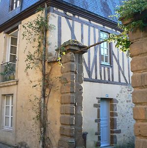 Petite Maison Romantique Coeur Historique Plantagenet, Au Calme Διαμέρισμα Λε Μανς Exterior photo
