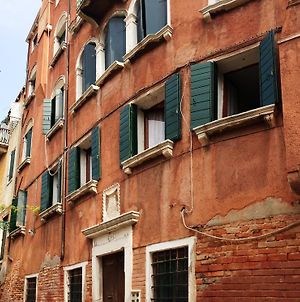 Sweet Home New Βενετία Exterior photo