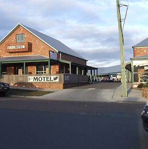 The Bakehouse Motel Goulburn Exterior photo