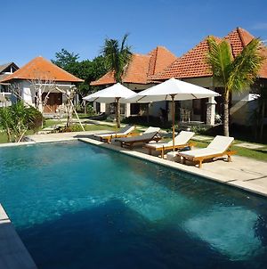 Villa Tanjung Simah Pecatu Exterior photo