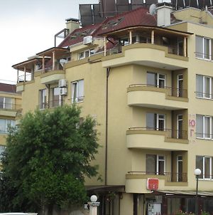Guest House Yug Πριμόρσκο Exterior photo