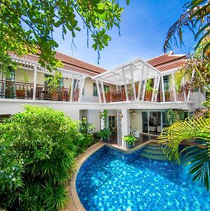 Paradise Pool Villa Pattaya In Tropicana Village Exterior photo
