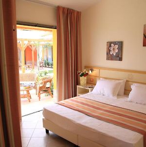 Hotel Baia Di Trainiti Briatico Room photo