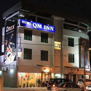 Hotel Qm Inn Malacca Exterior photo