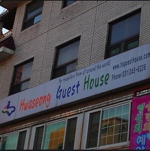 Hwaseong Guest House Σουγόν Exterior photo