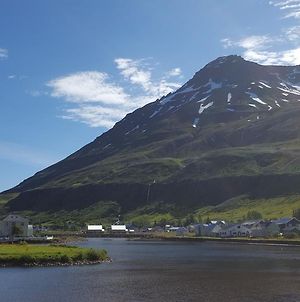 Vith Lonith Guesthouse Seyðisfjörður Exterior photo