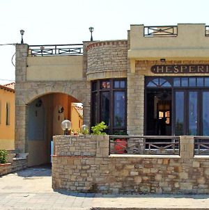 Hesperia Hotel Καρλόβασι Exterior photo