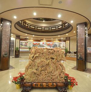 Dragon Vally Hotel And Paradise Ταϊχούνγκ Exterior photo