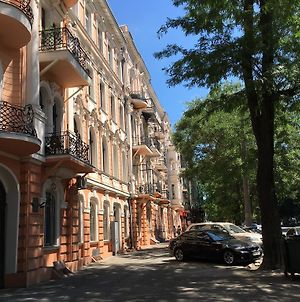 Apartamenty Na Sofievskoy Οδησσός Exterior photo