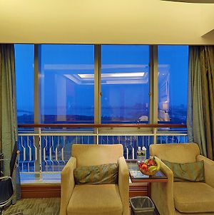 Golden Seaview Hotel Haikou (Hainan) Exterior photo