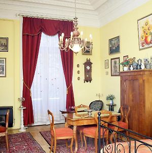 Budapest Tourist Apartments - Jozsef Korut Room photo