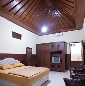 Pondok 828 Guest House Ντενπασάρ Room photo