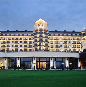 Hotel Royal Εβιάν-λε-Μπαιν Exterior photo