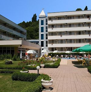 Hotel Oasis Αλμπένα Exterior photo