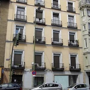 Hostal Rivera - Atocha Μαδρίτη Exterior photo
