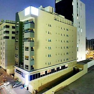 Richmond Greens Hotel Ντουμπάι Exterior photo