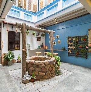 My Guesthouse 109 - Self Check In (Adults Only) Τζωρτζ Τάουν Exterior photo